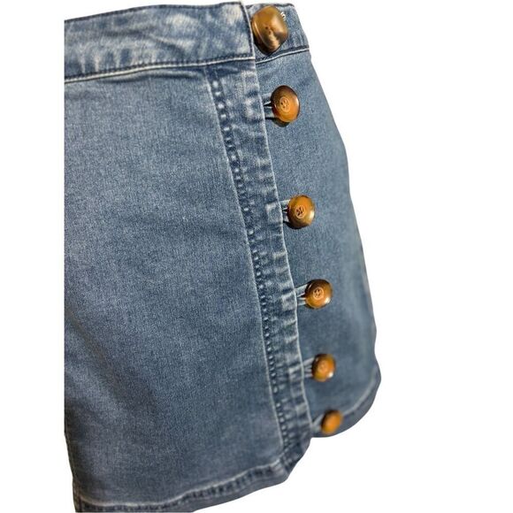 Free People Little Daisies button front denim mini skirt - 8 - Picture 3 of 9